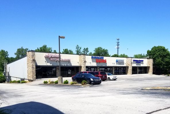 4051 N Saint Peters Pkwy, Saint Peters, MO 63304